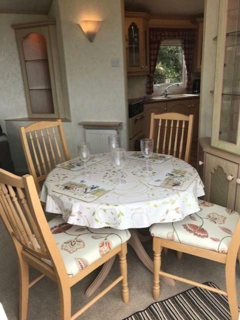 Countryside Views From A Luxury Mobile Home Near เพอร์แรนพอร์ท ภายนอก รูปภาพ